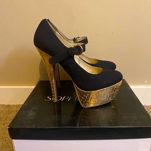 Shoe Dazzle High Heels - Picture 1 of 5